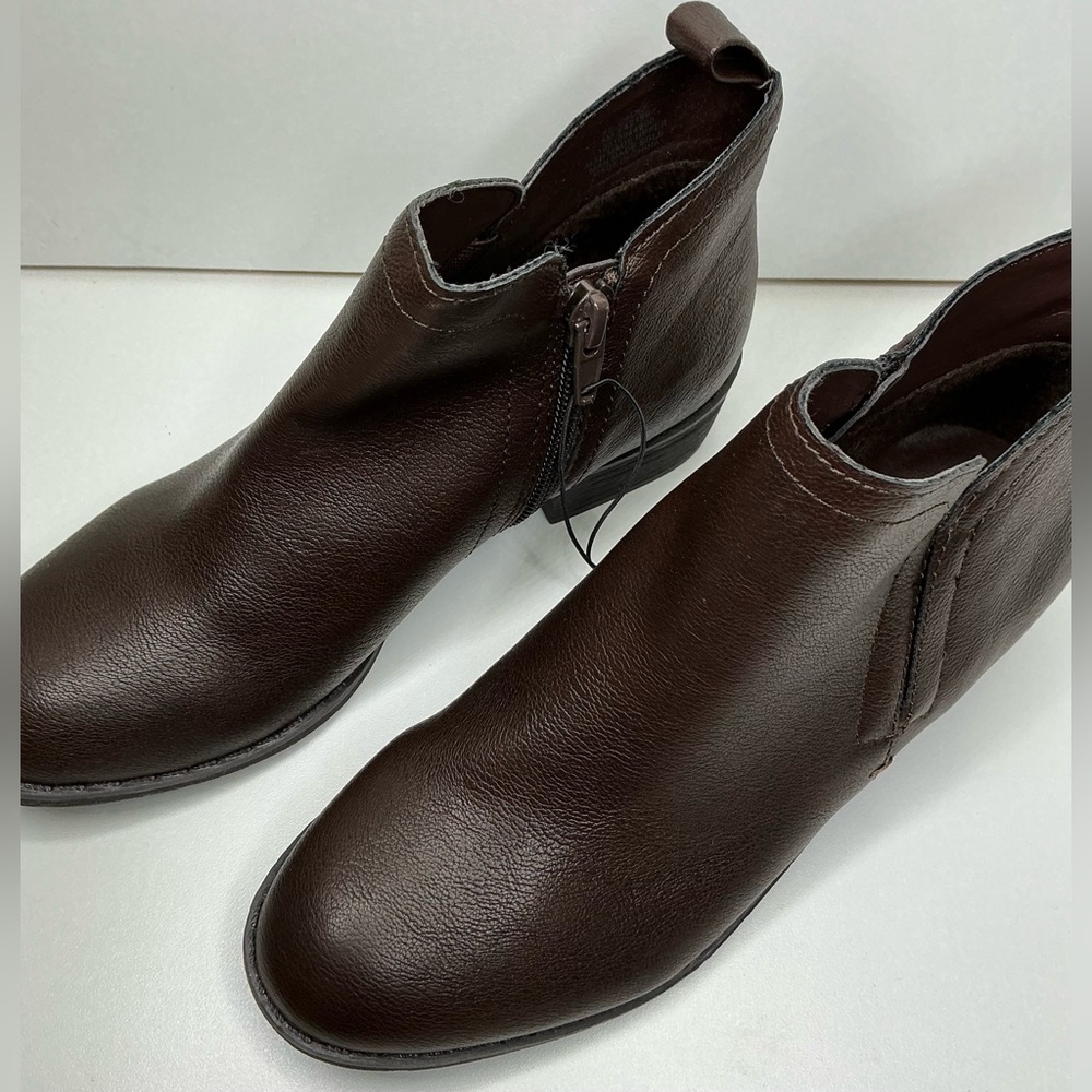 Sun + Stone Women's Brown Faux Leather Cadee Ankle Booties Size 5 new